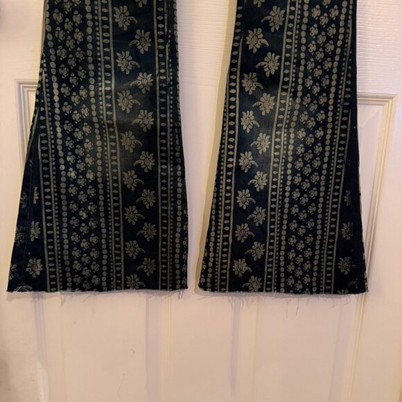 Free People Mantra Bali Flare Stretch Jean Denim Print 24 RARE - Picture 7 of 9